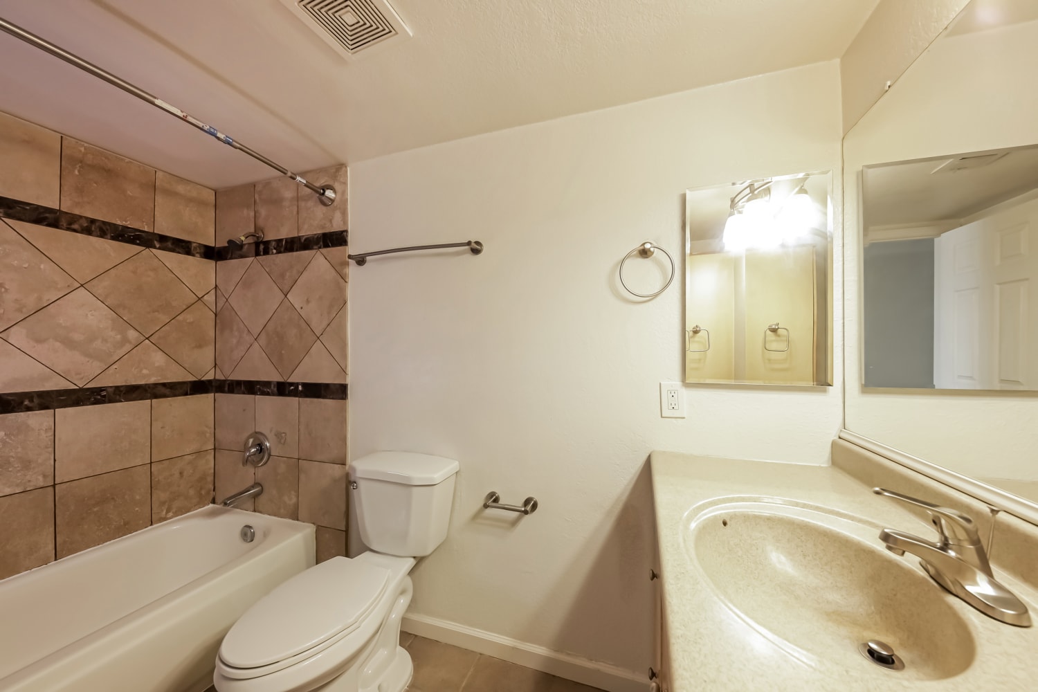 601 W Oraibi Dr, Phoenix photo 13