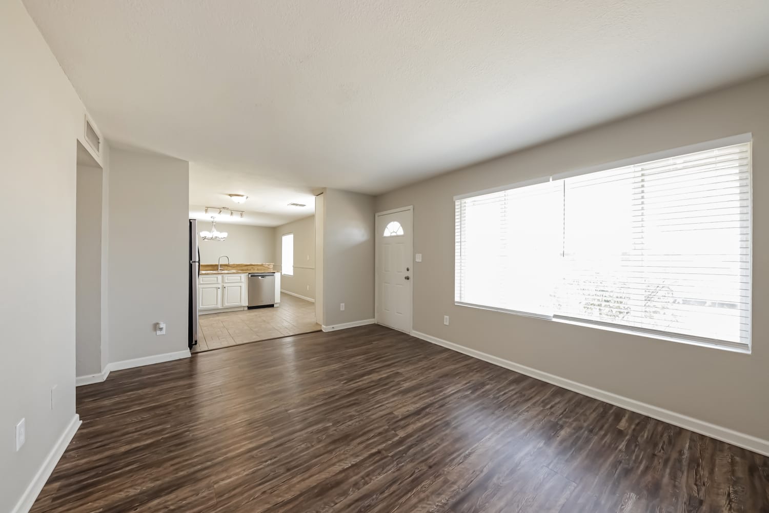 601 W Oraibi Dr, Phoenix photo 9