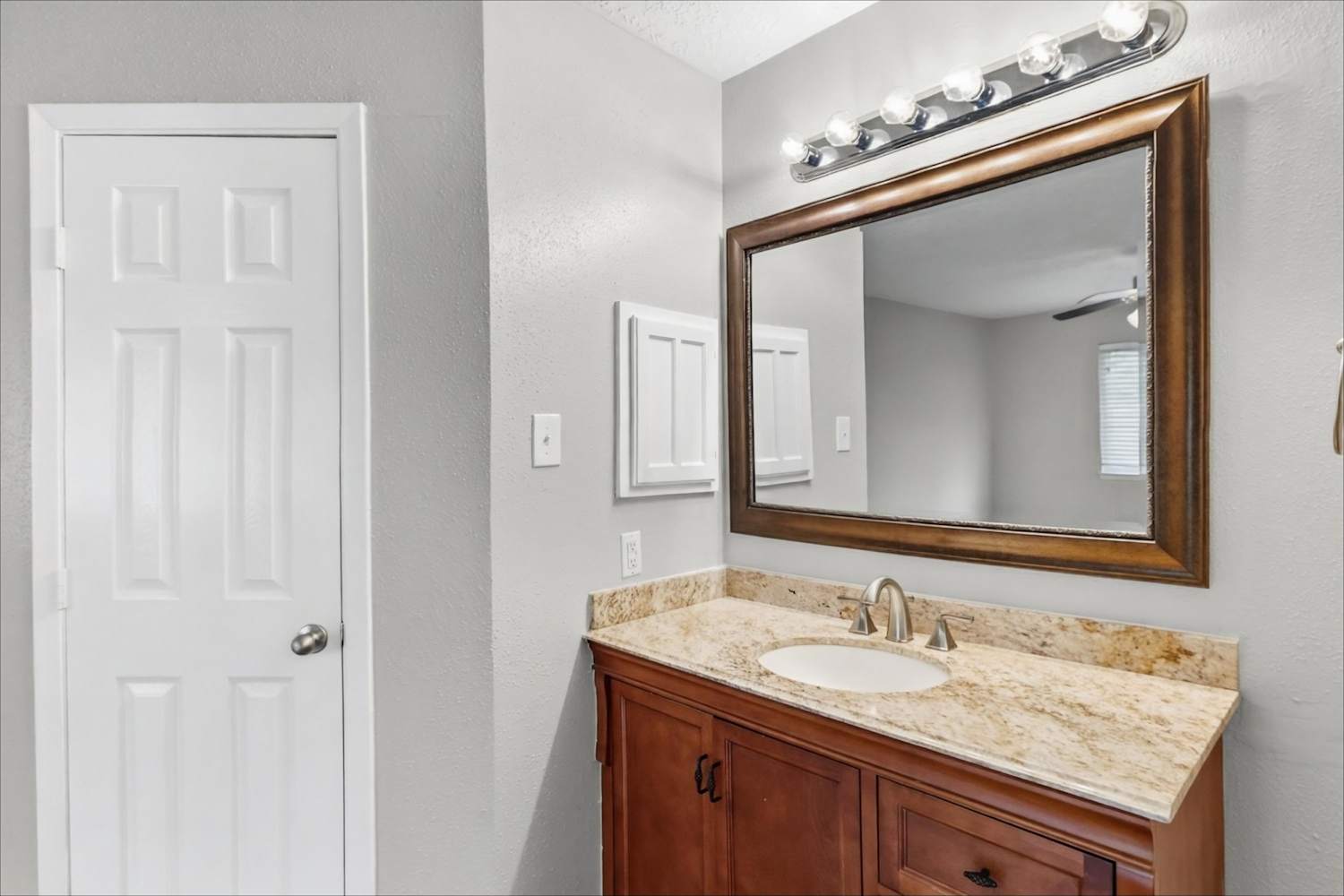 602 Dixie Drive, League City photo 9