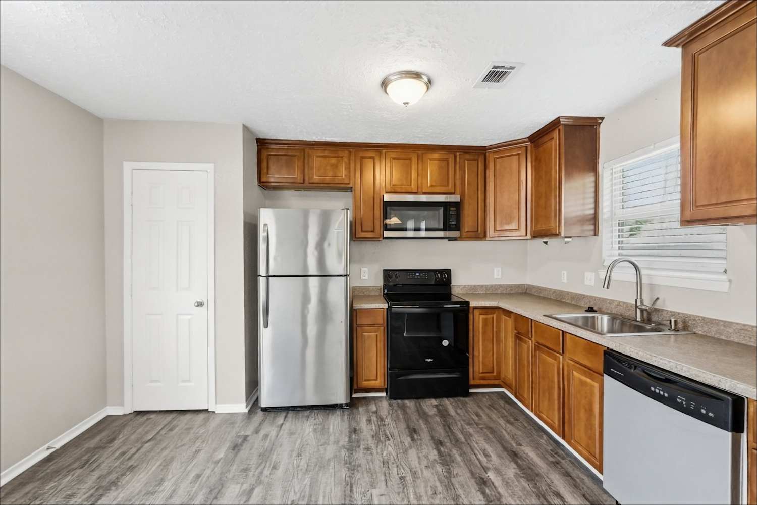602 Dixie Drive, League City photo 14