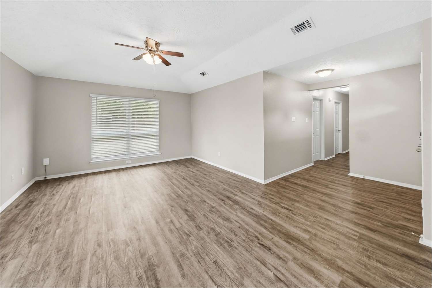 602 Dixie Drive, League City photo 6