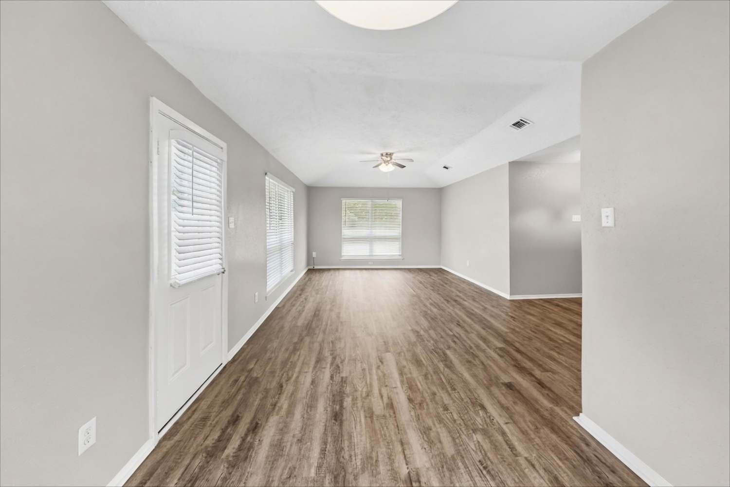 602 Dixie Drive, League City photo 7