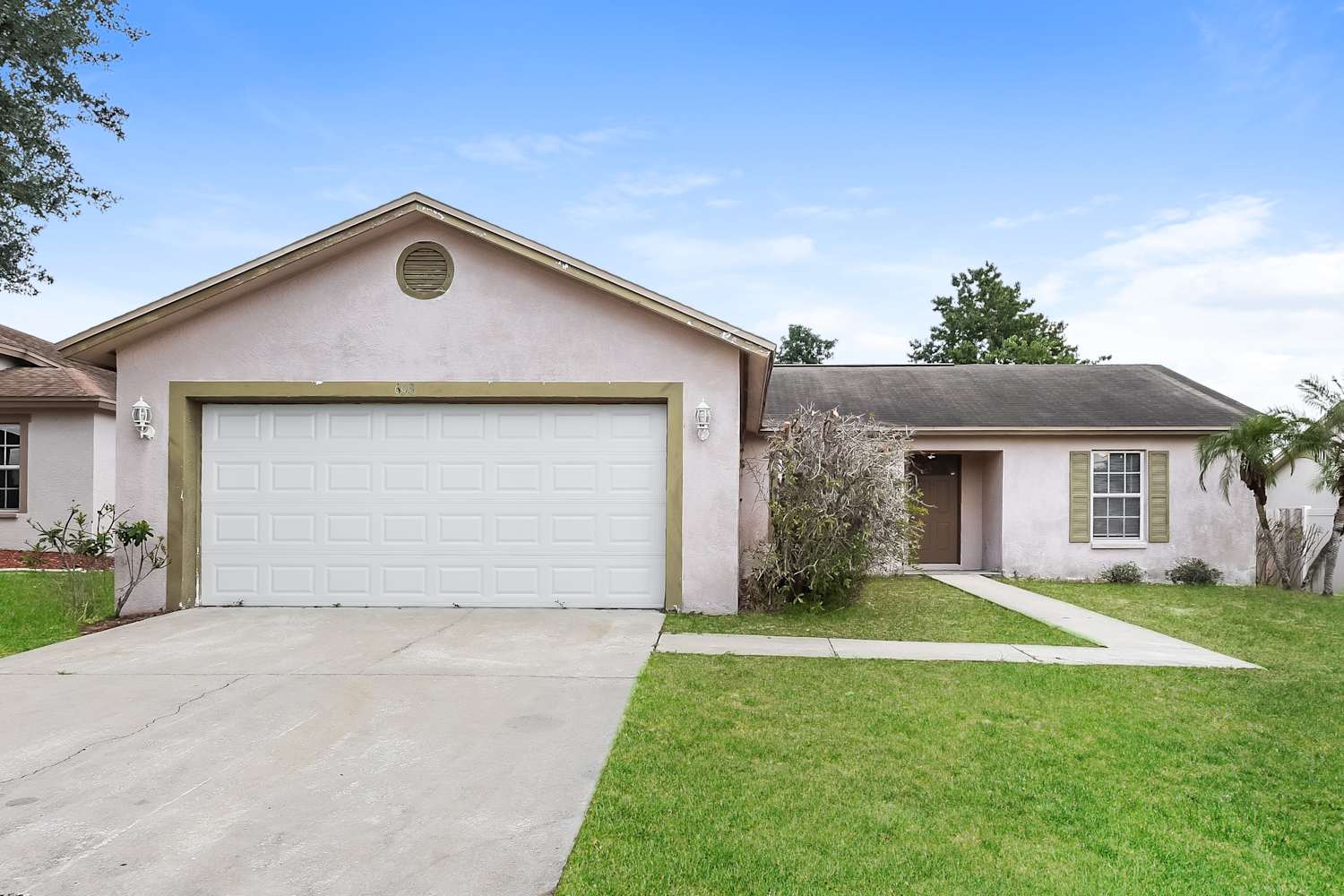 603 Lakemont Dr, Brandon photo 1