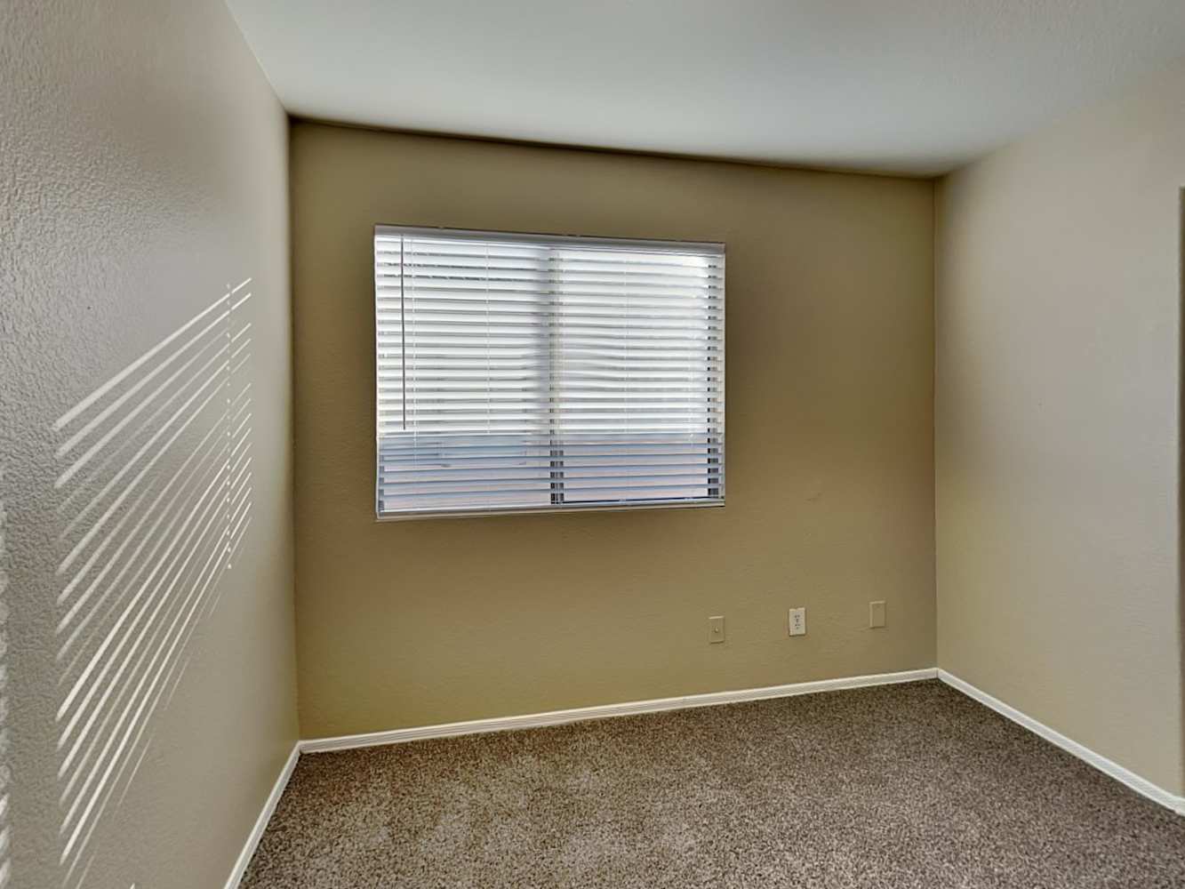 6038 W Illini St, Phoenix photo 13