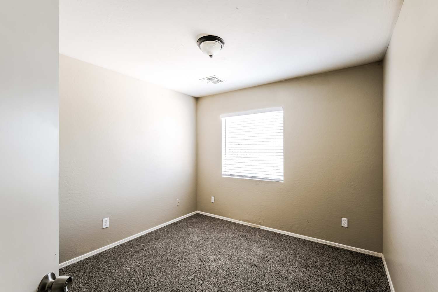 6040 W Wood St, Phoenix photo 14