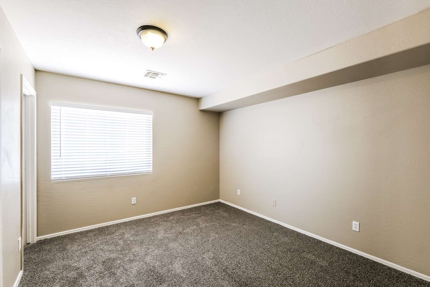 6040 W Wood St, Phoenix photo 10