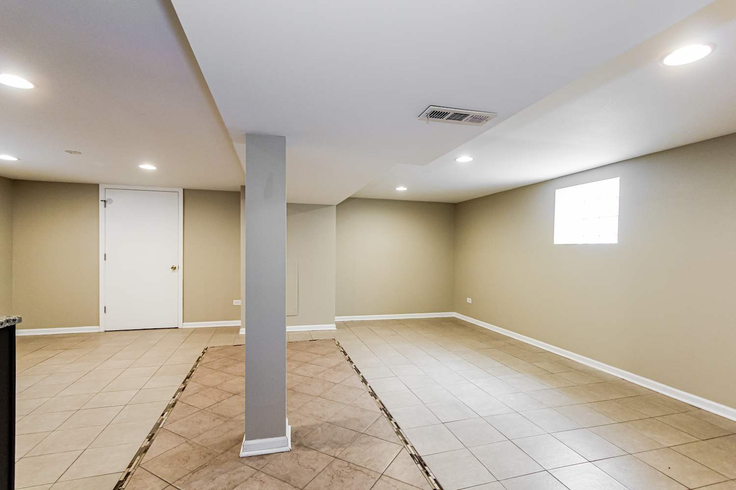 6042 W Bryn Mawr Ave, Chicago photo 16