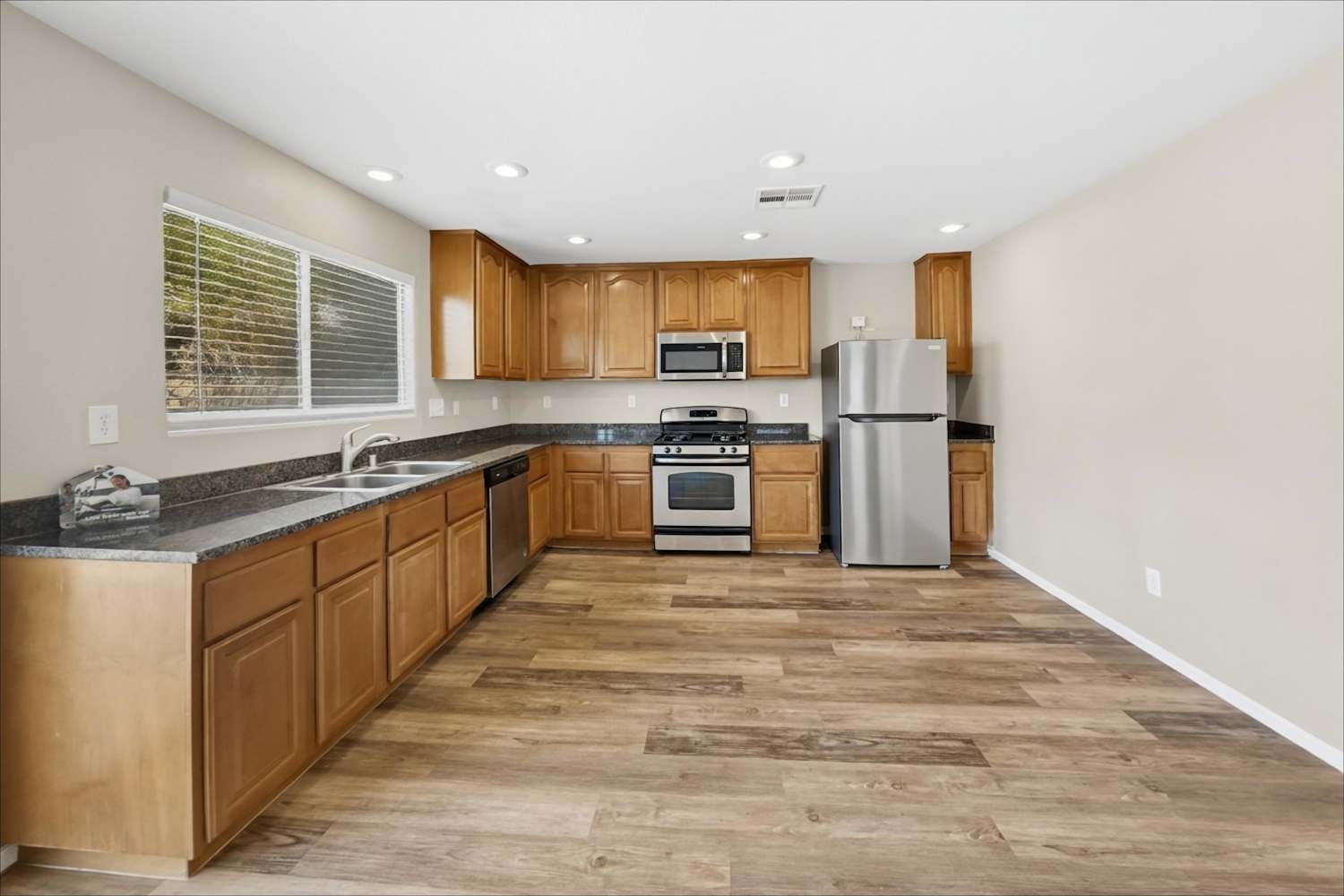 6055 Eganridge Ct, North Las Vegas photo 9