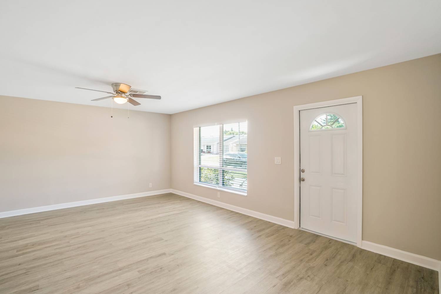 6070 Lambeth Cir, Lake Worth photo 8