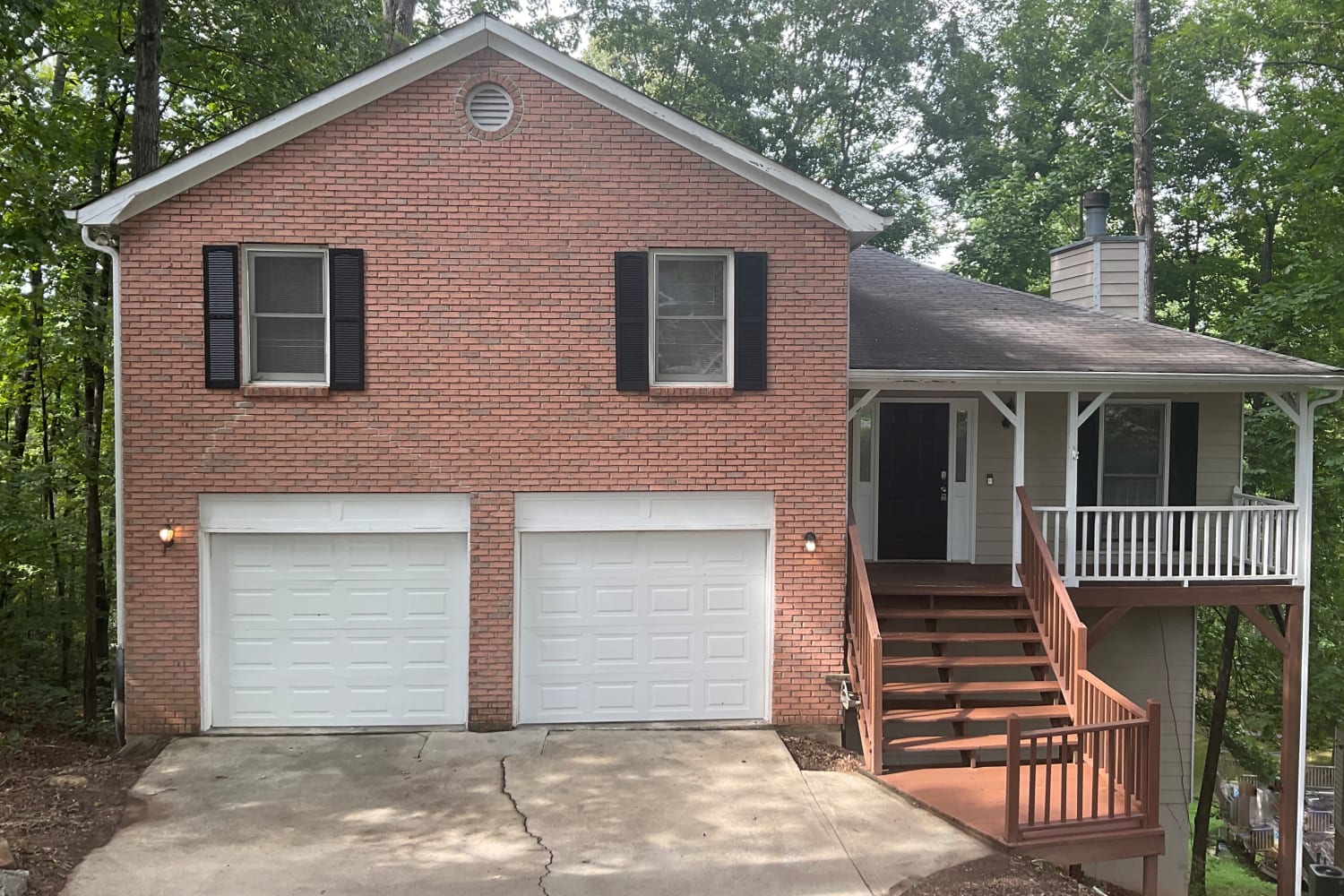 Front of 608 Caliber Ct, Woodstock, GA