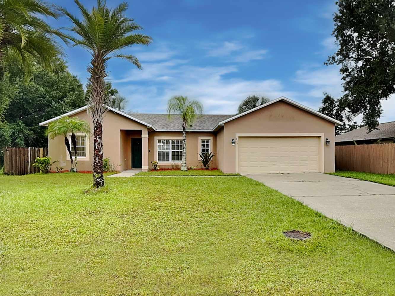 Front of 610 Fisher Ct, Poinciana, FL
