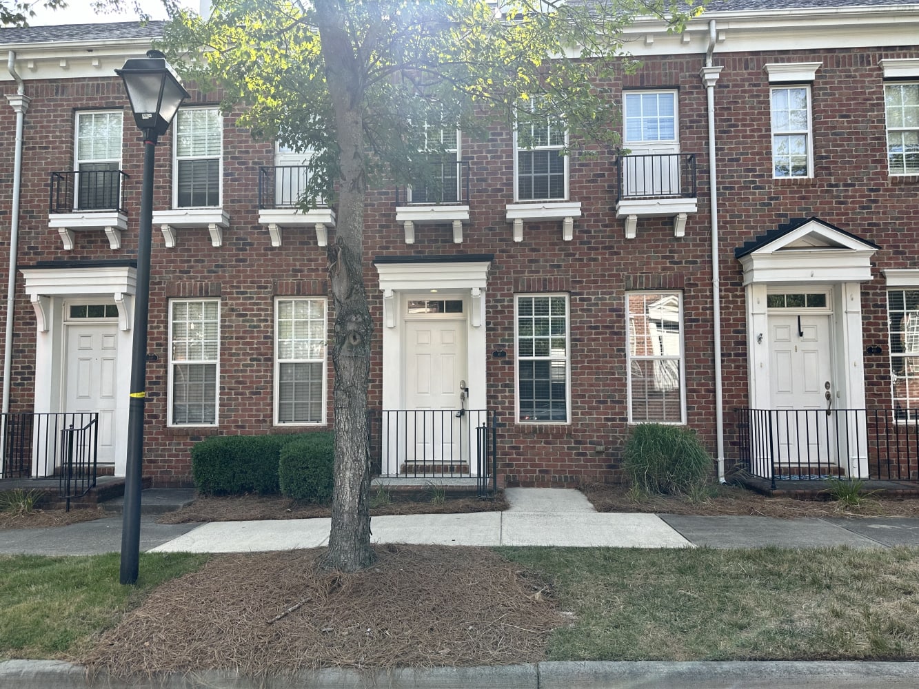 Front of 611 Old Meeting Way, Davidson, NC