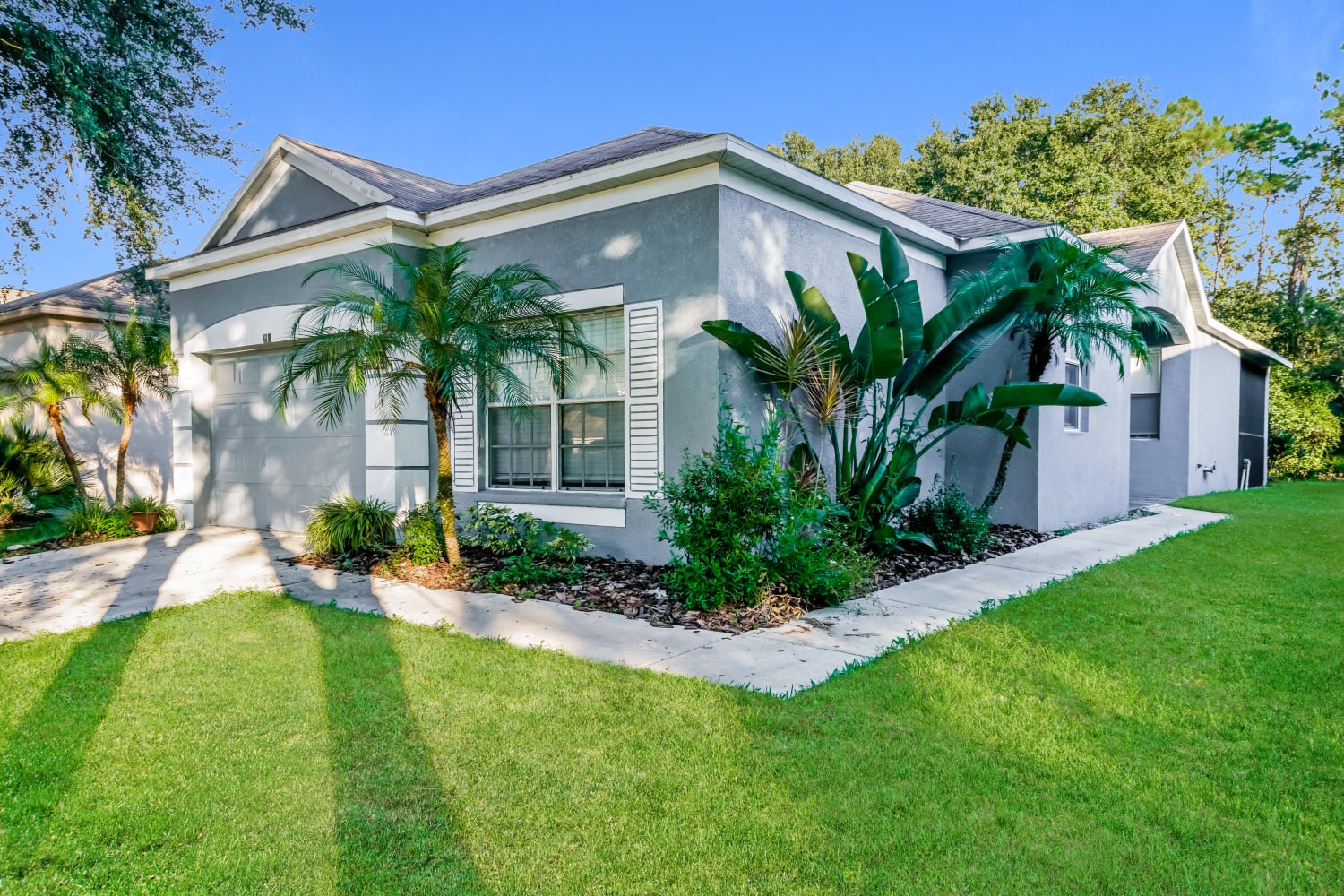 Front of 6110 Kiteridge Dr, Lithia, FL