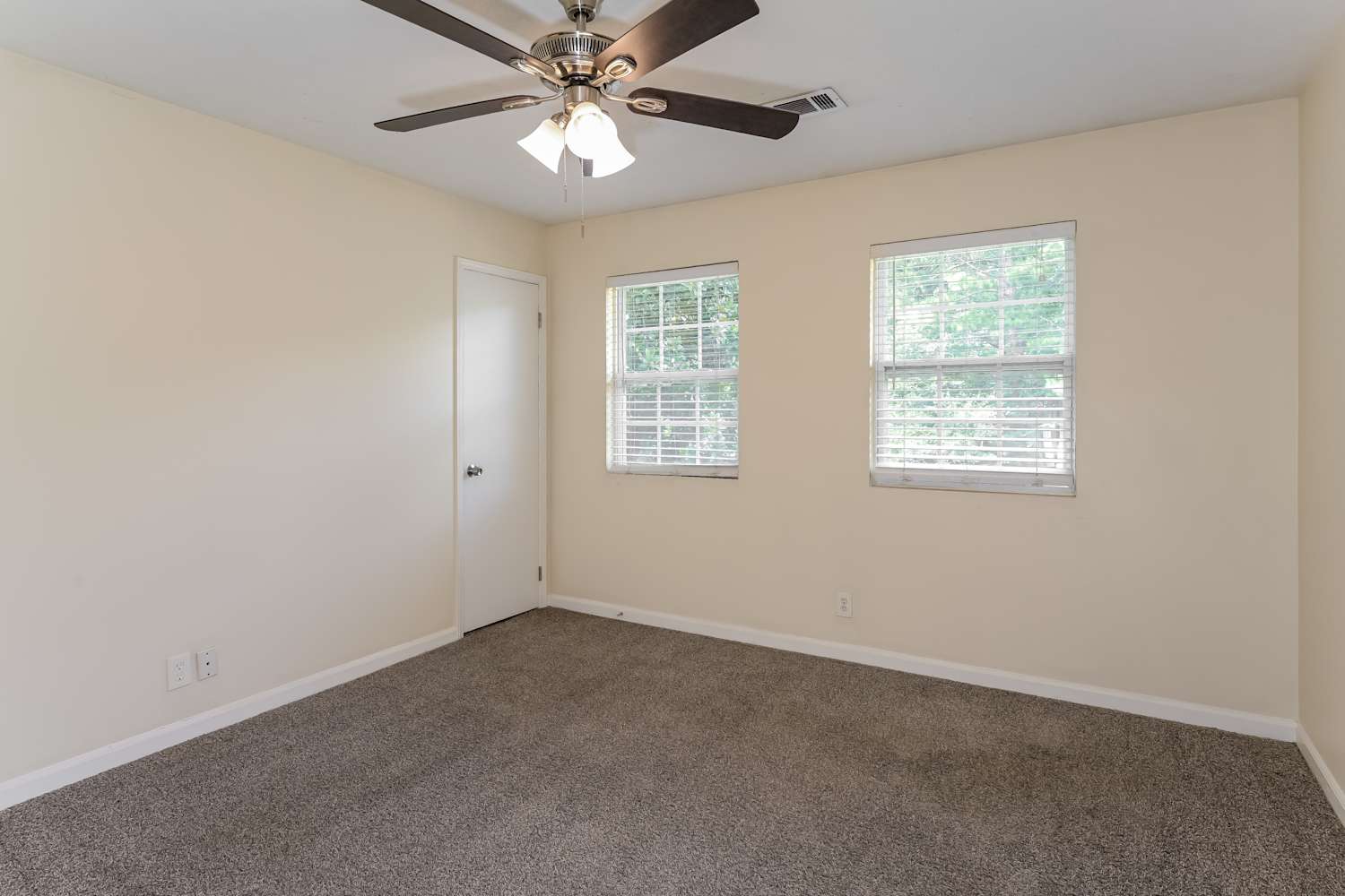 612 Brighton Dr, Lawrenceville photo 13