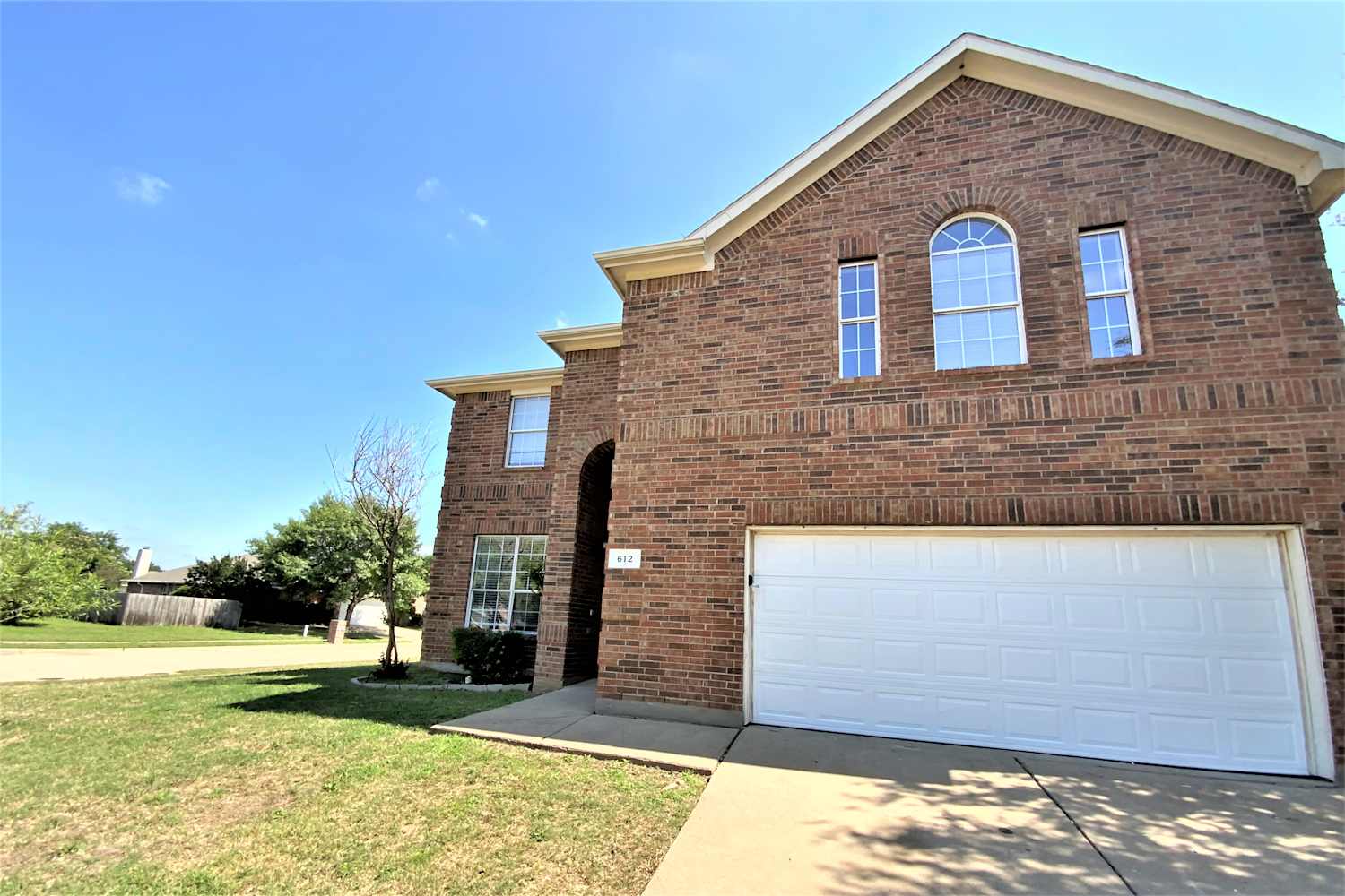 Front of 612 Horn St, Crowley, TX