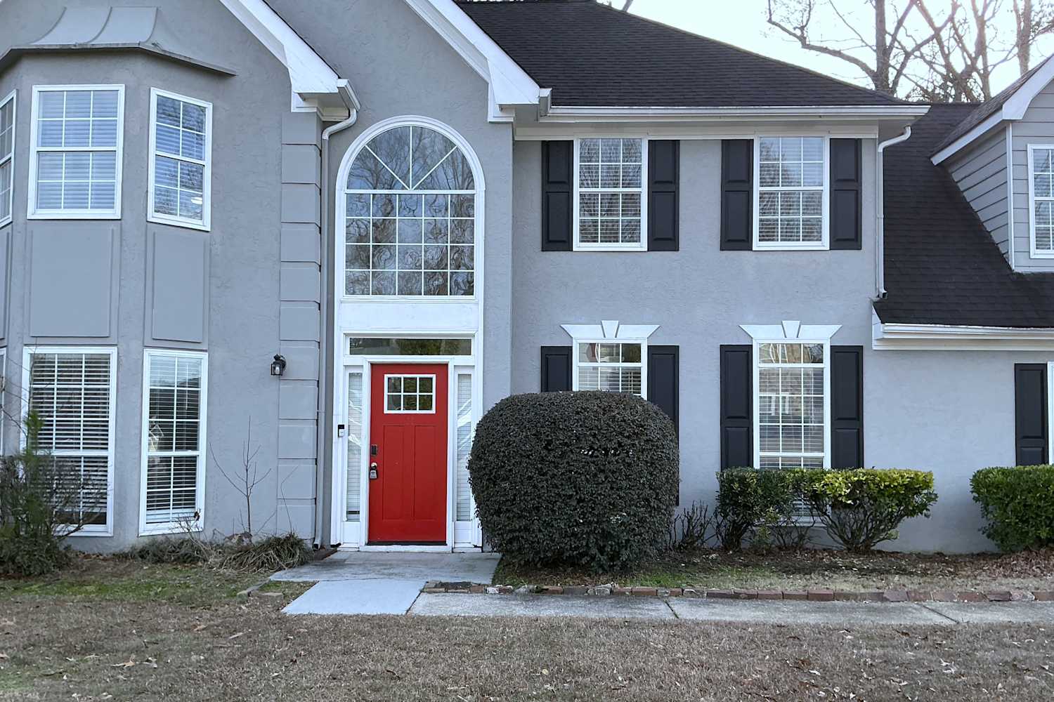 Front of 612 Lone Oak Ct, Lithonia, GA
