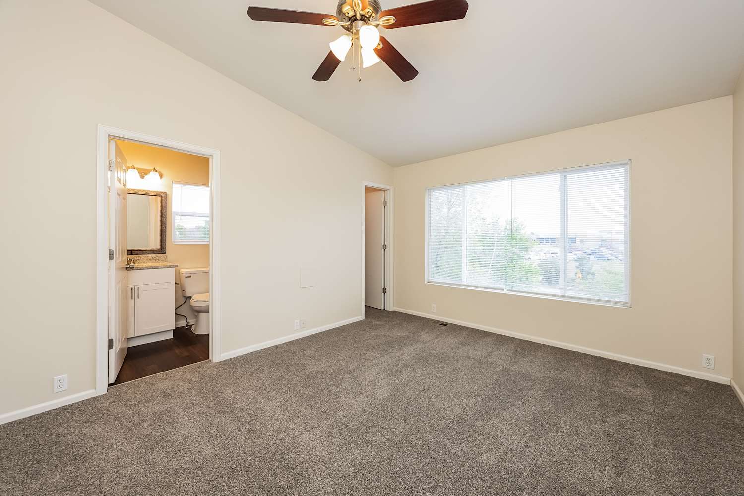 6139 Miramont St, Colorado Springs photo 9