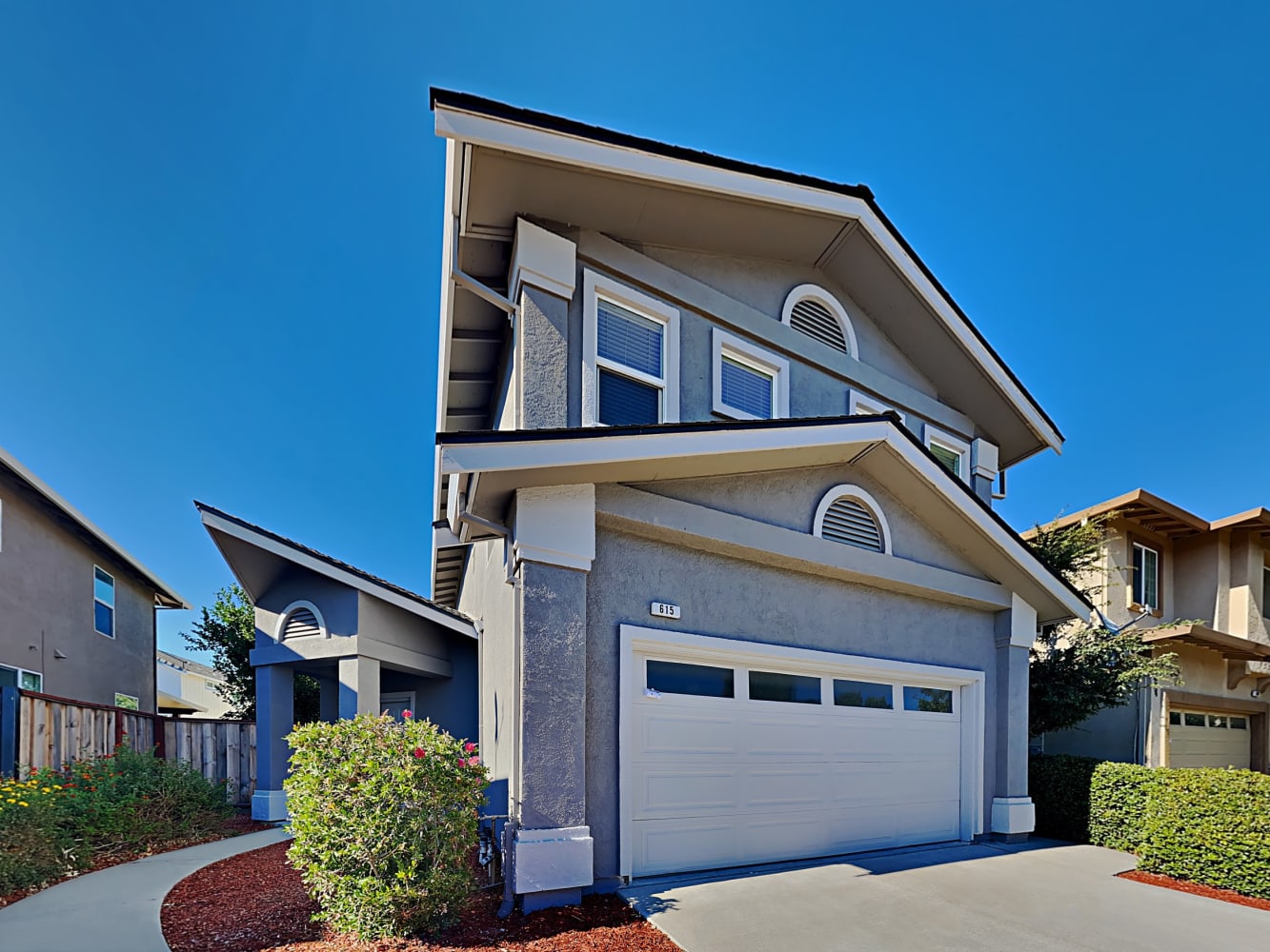 Front of 615 Chateau Way, Vacaville, CA
