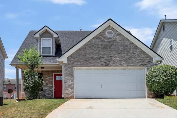 Front of 6175 Flagstaf Walk, Mcdonough, GA