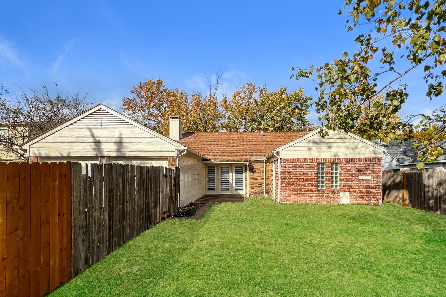 618 Melissa, Garland photo 15