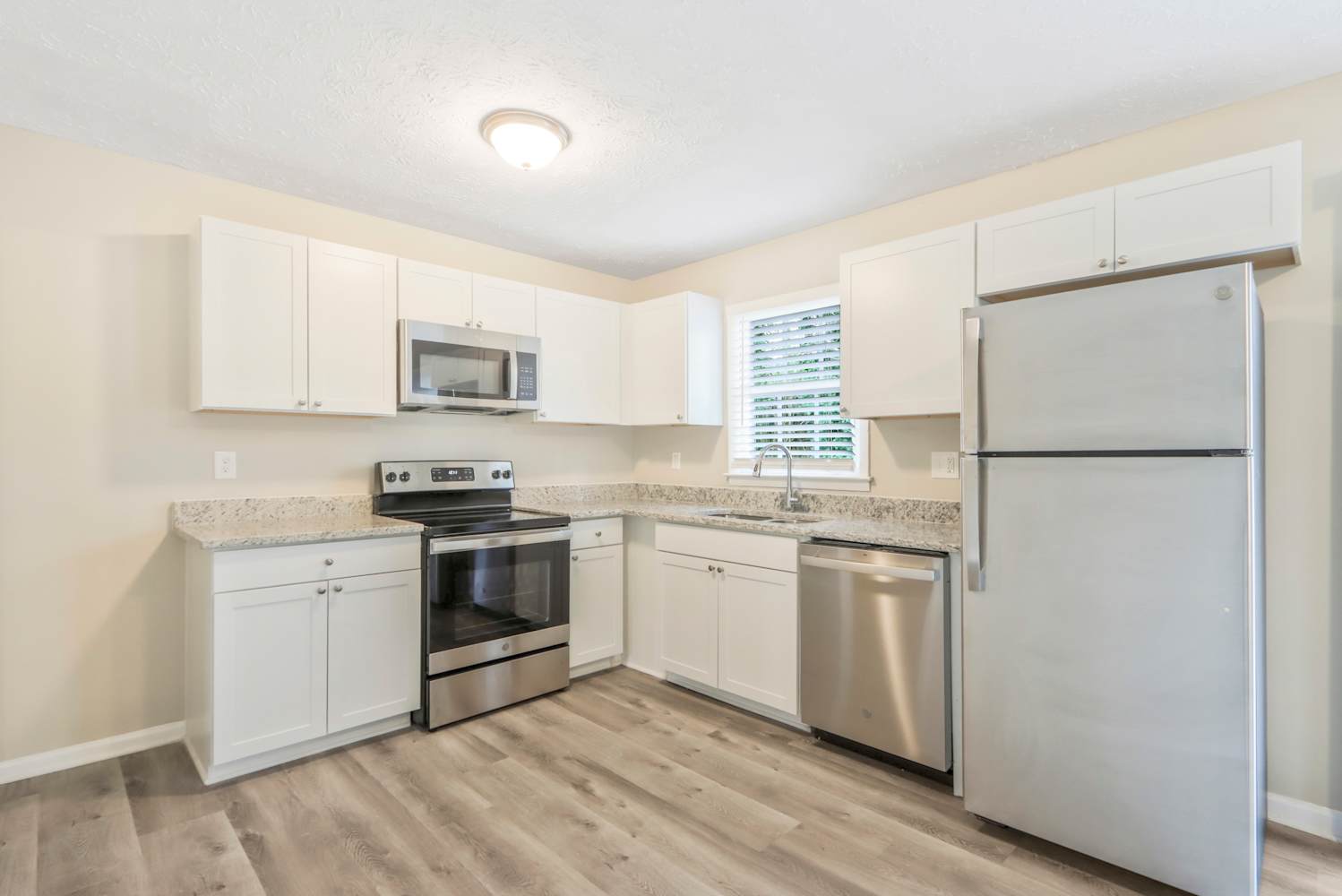619 San Pablo Ct, Stone Mountain photo 9