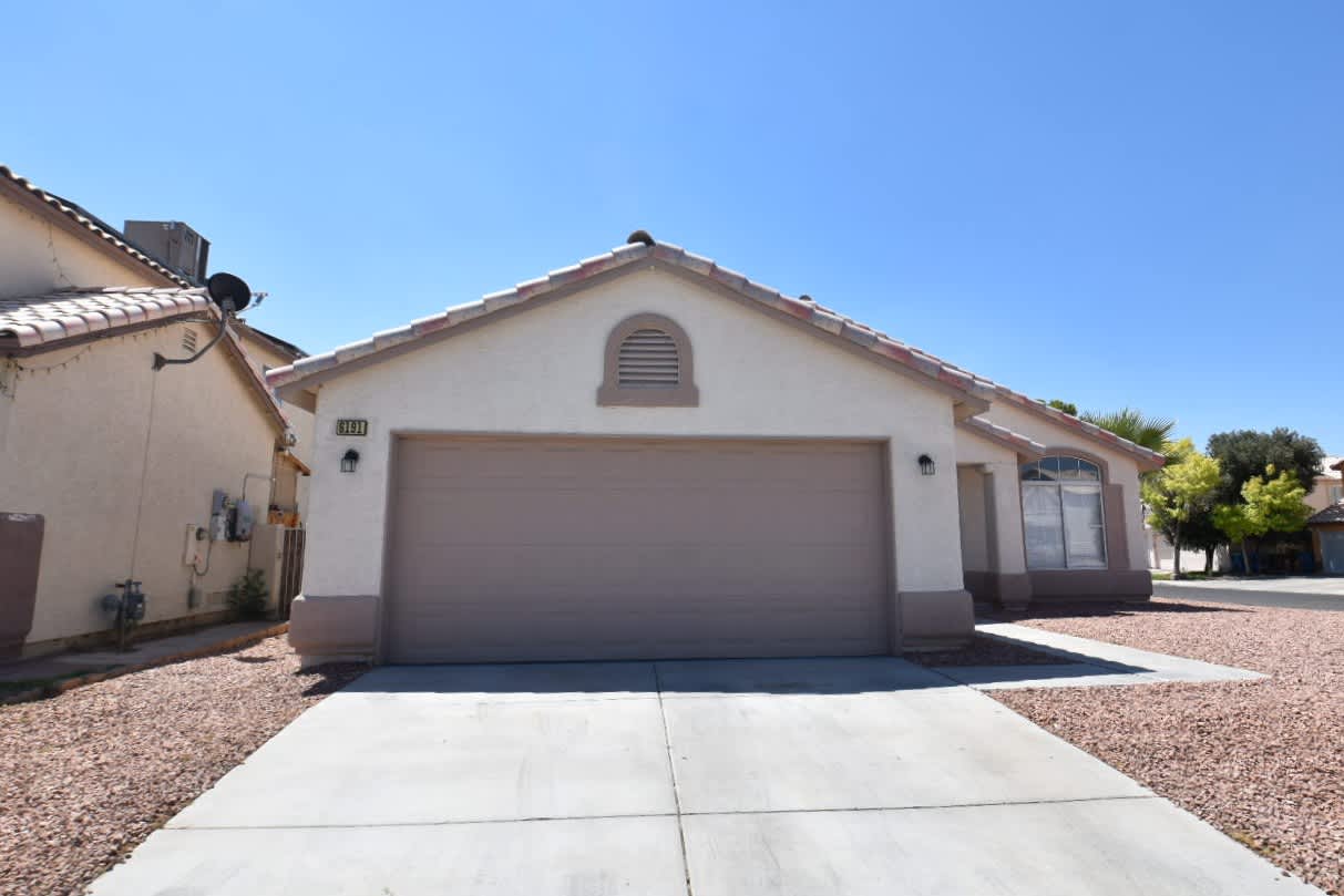 6191 Back Woods Rd, Las Vegas photo 1