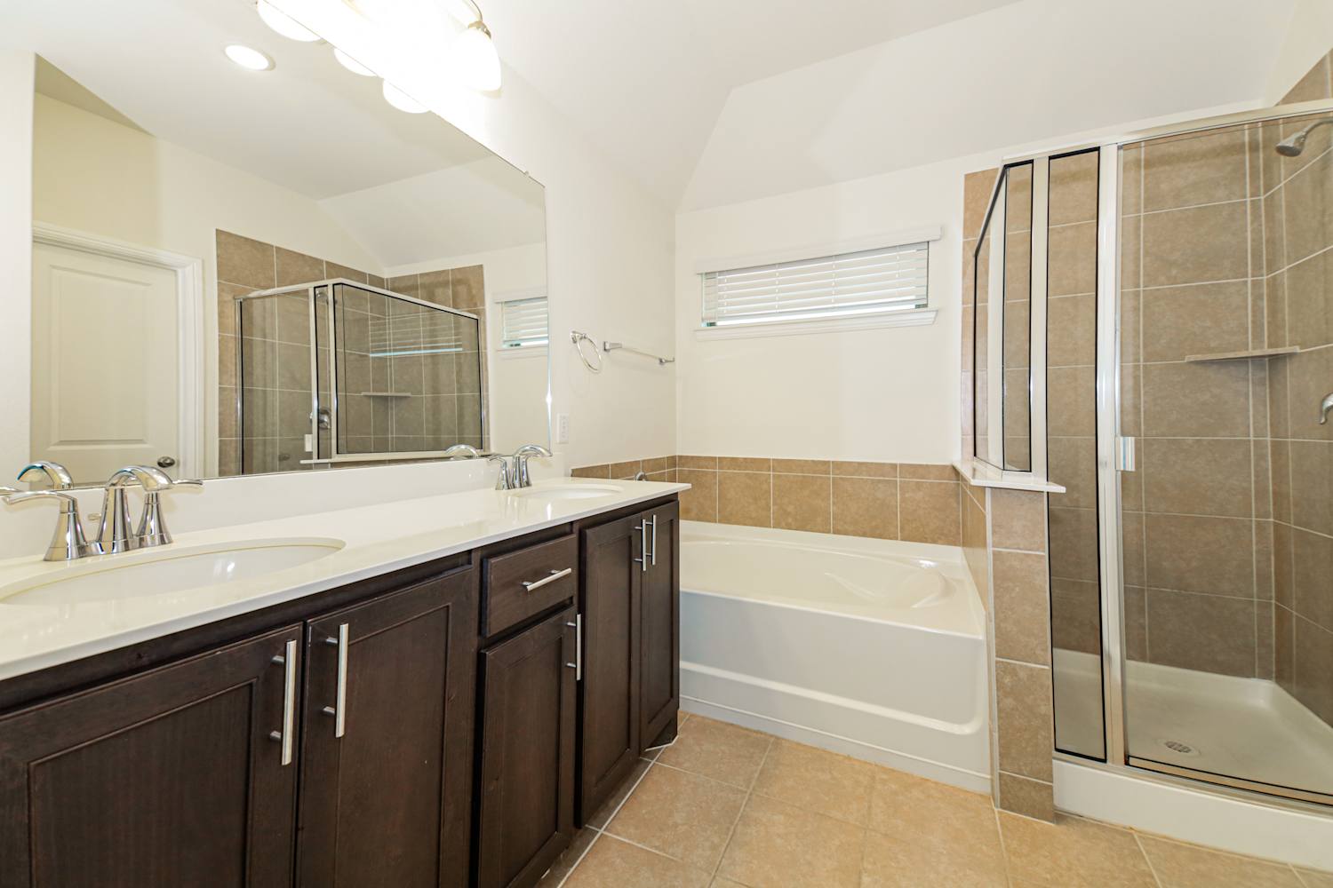 620 Coleman Street, Aubrey photo 14