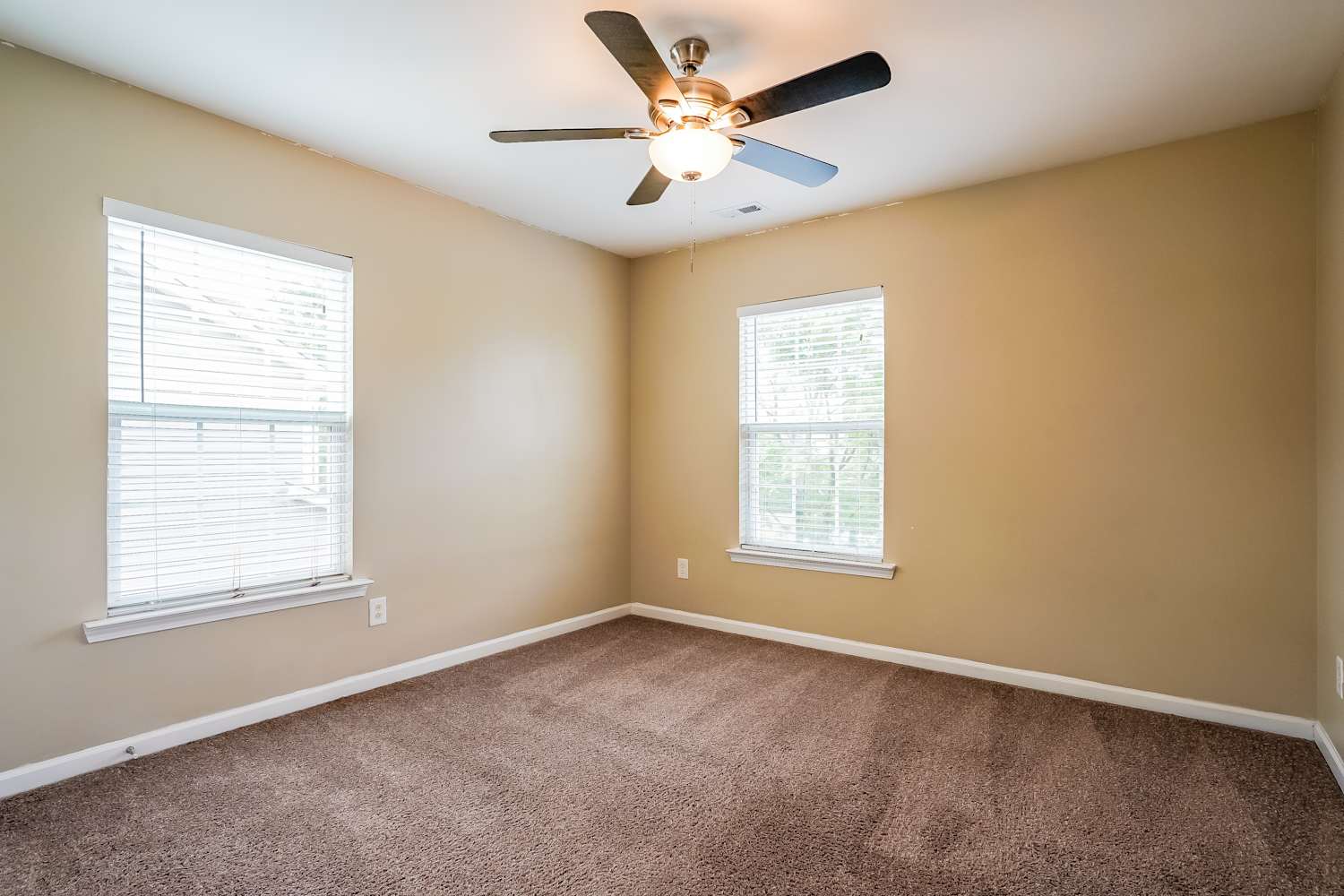 621 Ashburn Ln, Durham photo 15
