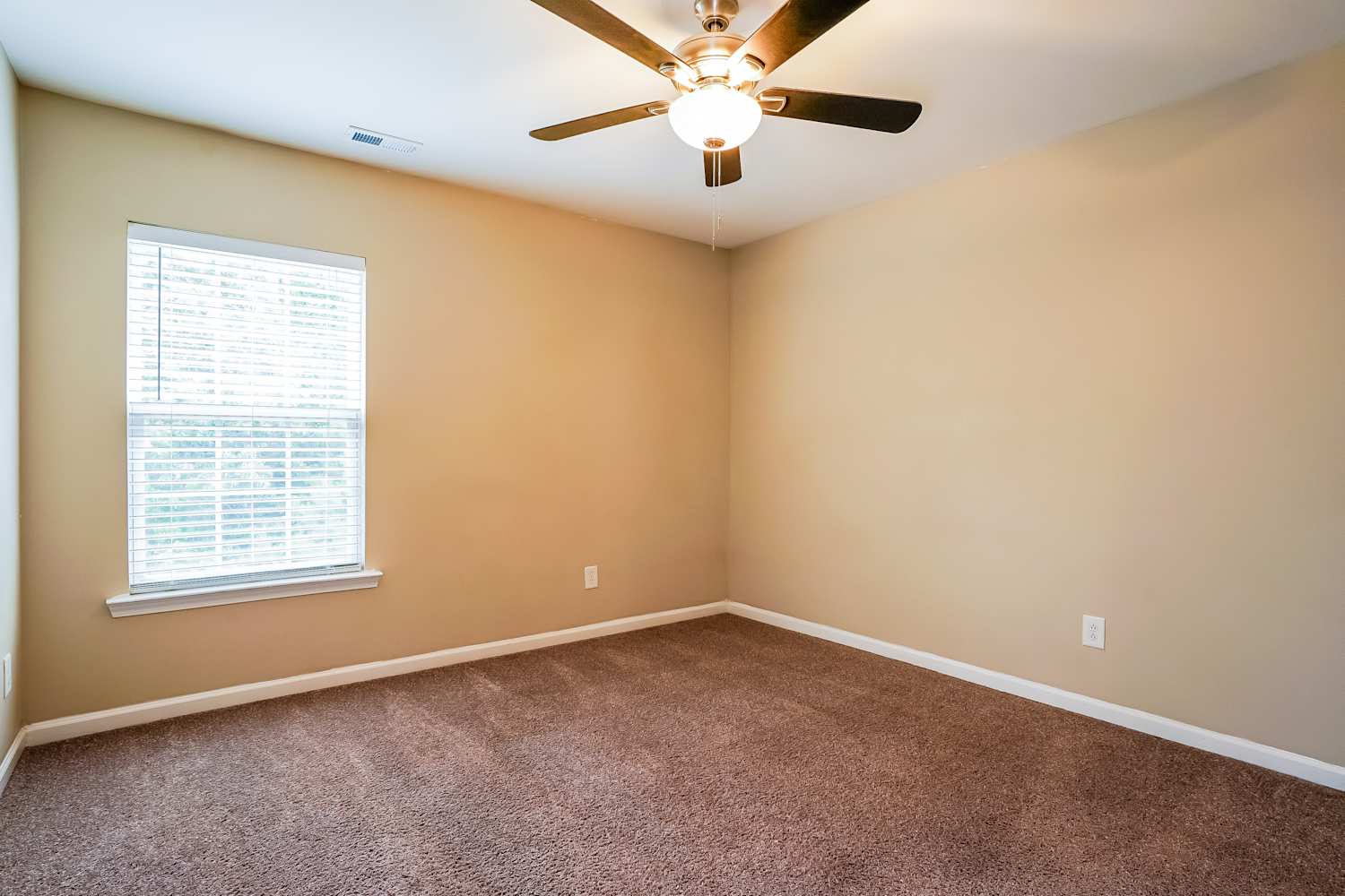 621 Ashburn Ln, Durham photo 12