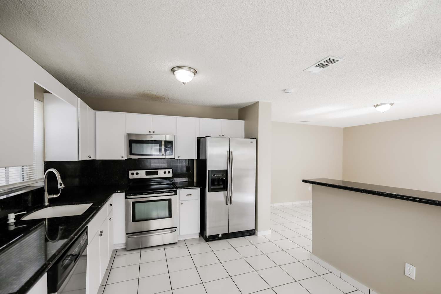 621 SW 176th Ave, Pembroke Pines photo 9