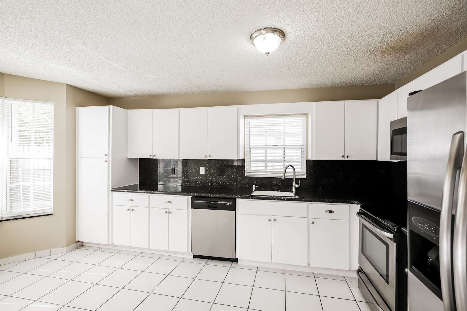 621 SW 176th Ave, Pembroke Pines photo 8