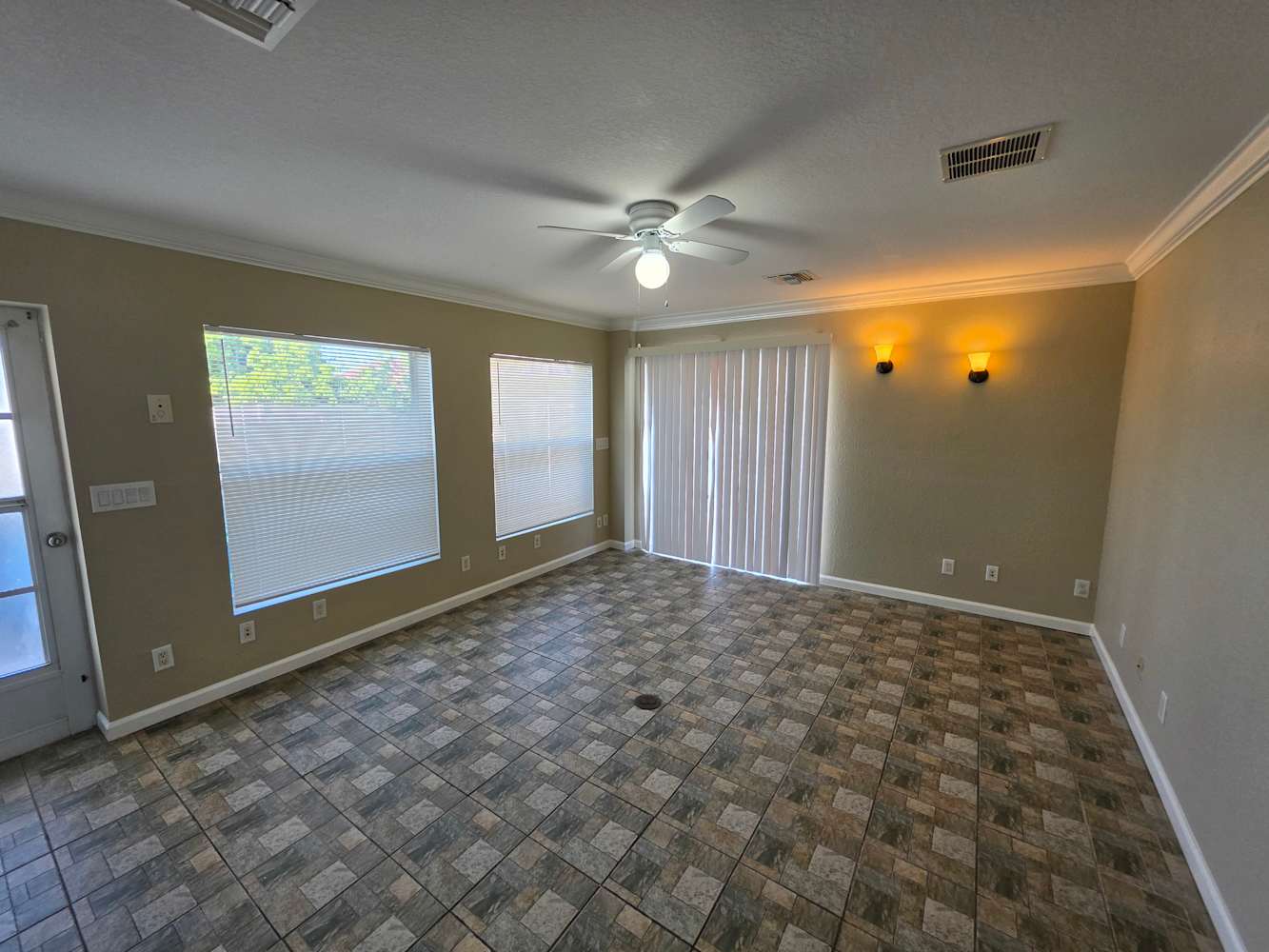624 SE 18th Ter, Cape Coral photo 8