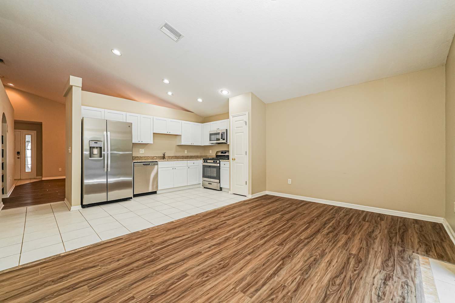 6240 Crickethollow Dr, Riverview photo 7
