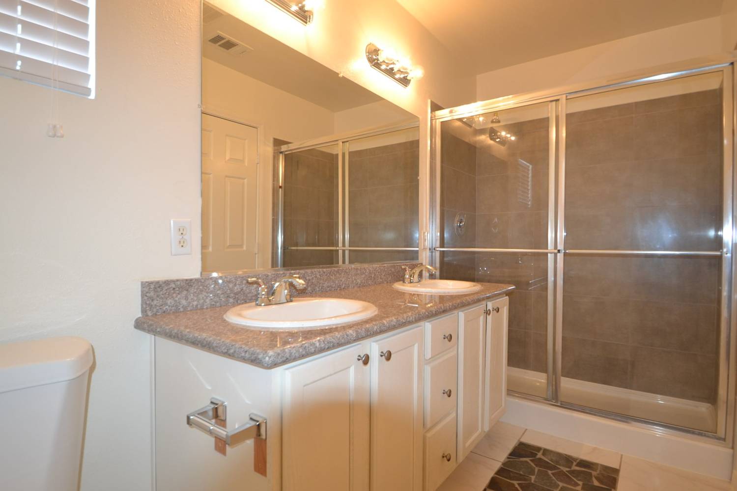 625 Blue Yucca St, Las Vegas photo 9
