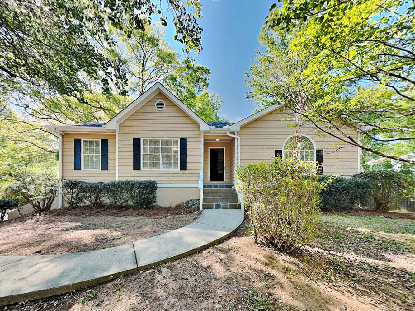 Front of 625 McCart Rd, Lawrenceville, GA