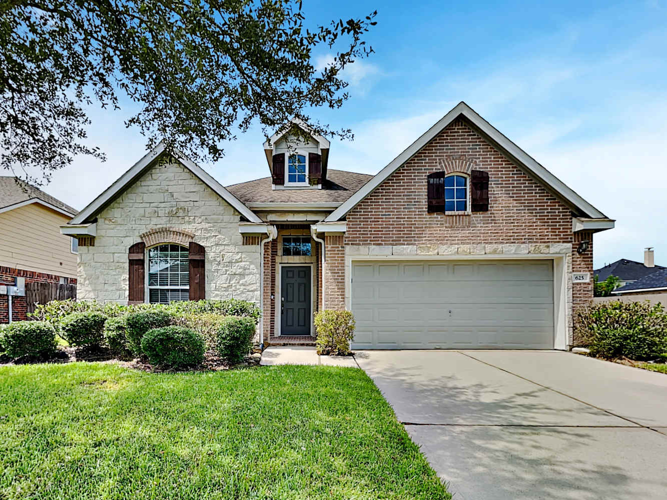 625 Rocky Hollow Lane, League City photo 1