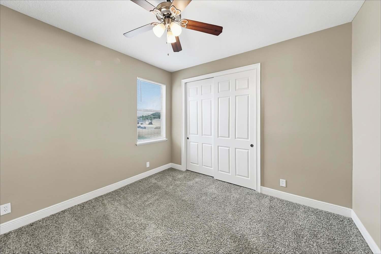 6260 Parmeron Ln, Sarasota photo 12