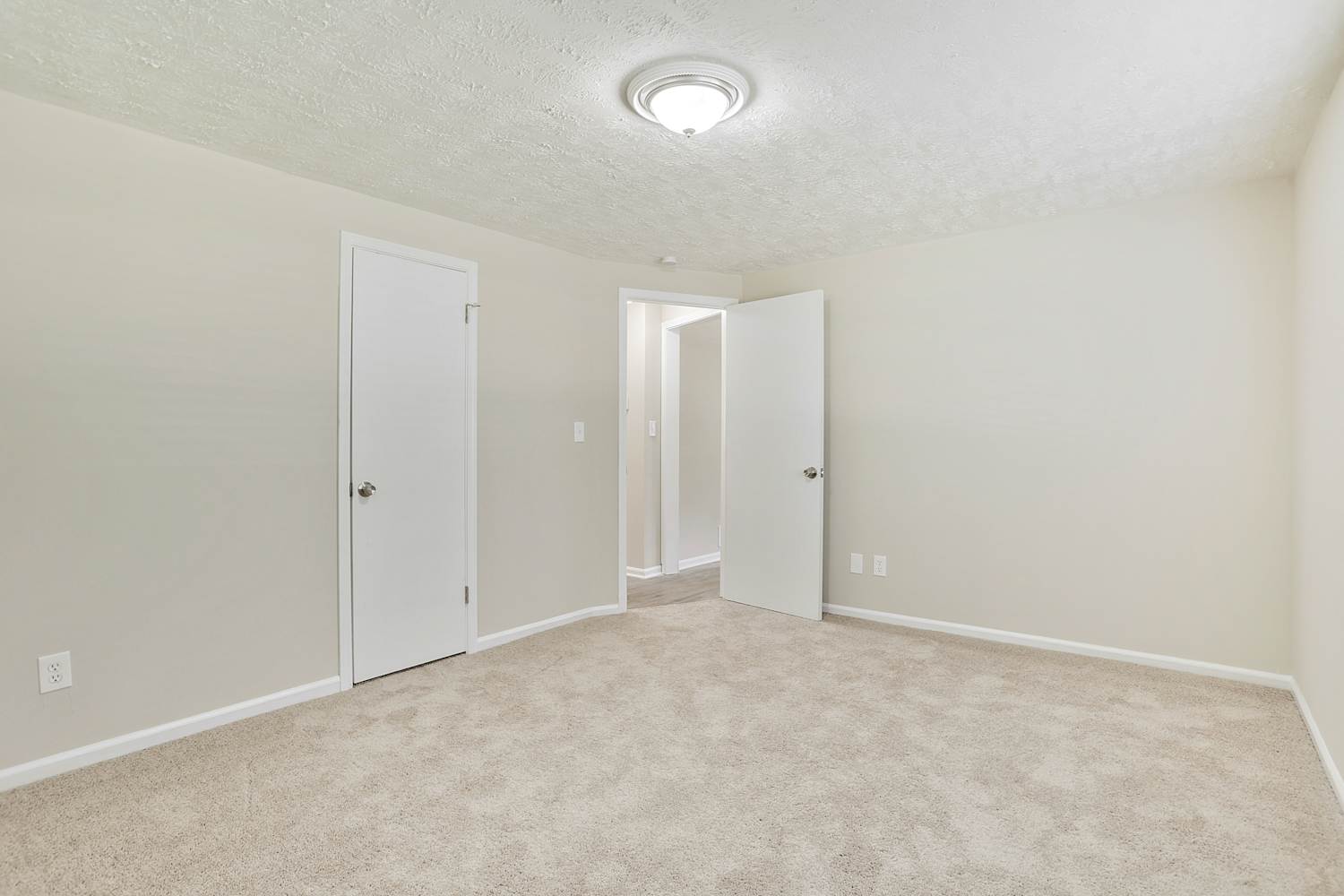 6265 Lakeview Dr, Douglasville photo 18