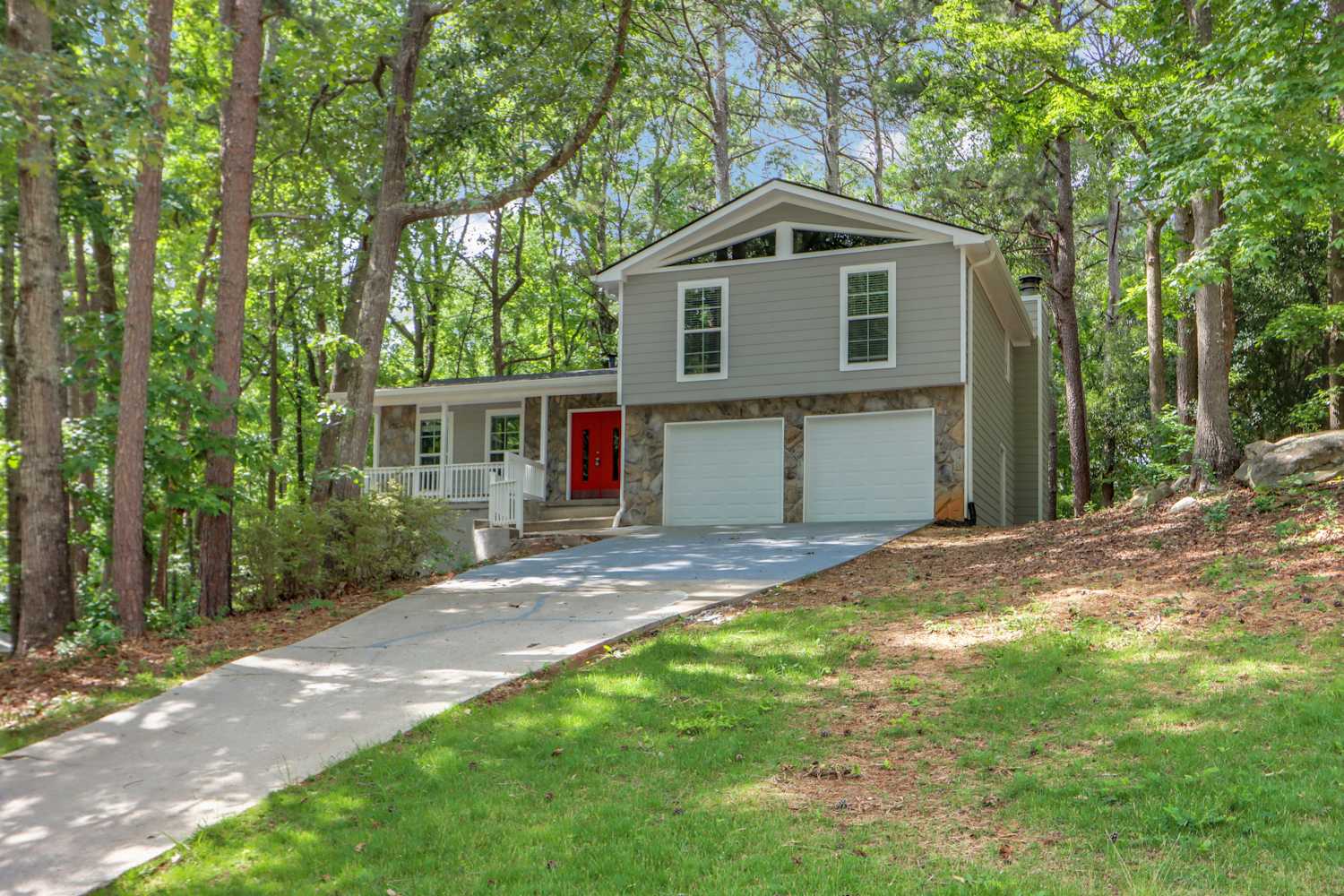 Front of 6268 Field Glen Rd, Stone Mountain, GA
