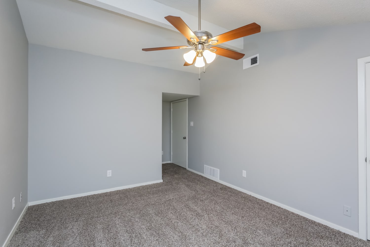 627 Plainview Dr, Mansfield photo 9