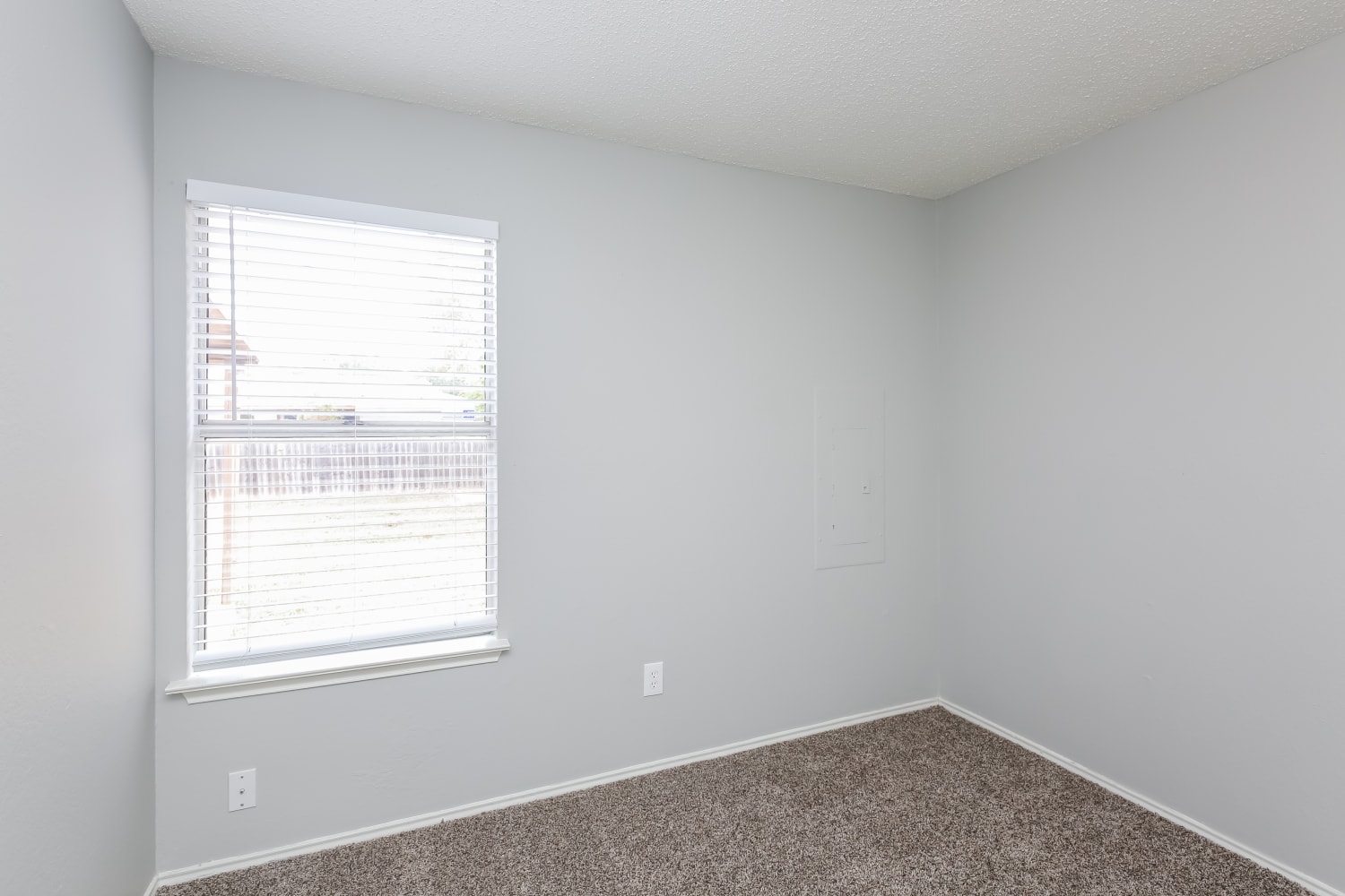627 Plainview Dr, Mansfield photo 17