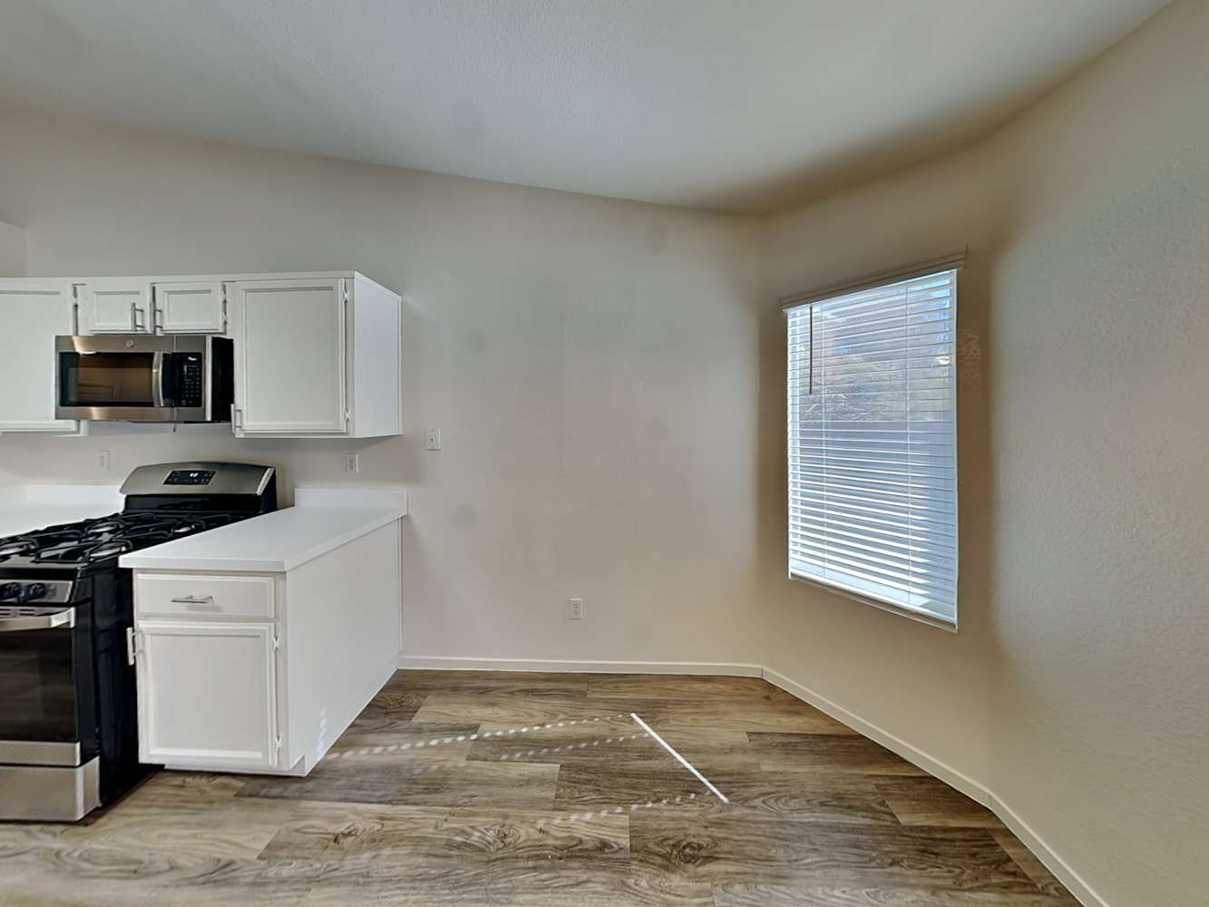 6285 Hill Haven Ave, Las Vegas photo 9