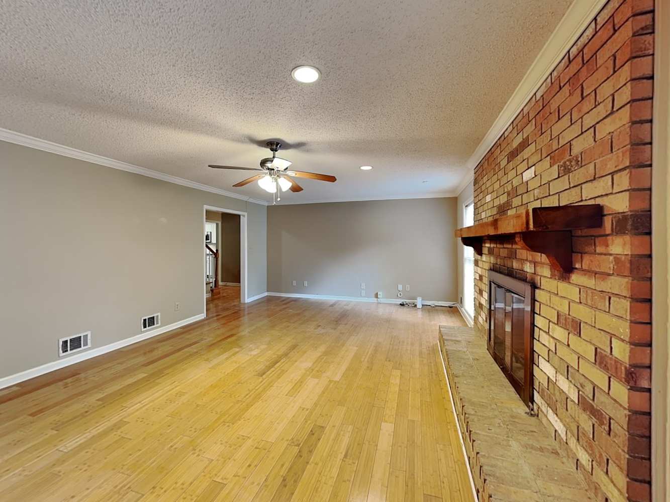 6297 Queens Ct, Riverdale photo 7