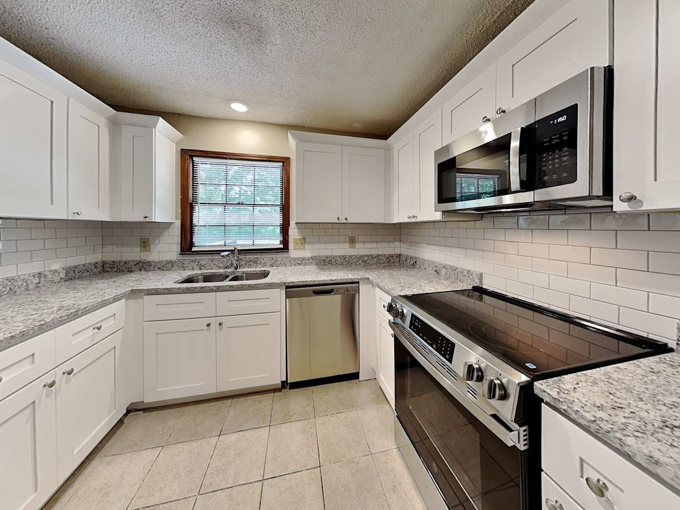 6297 Queens Ct, Riverdale photo 10