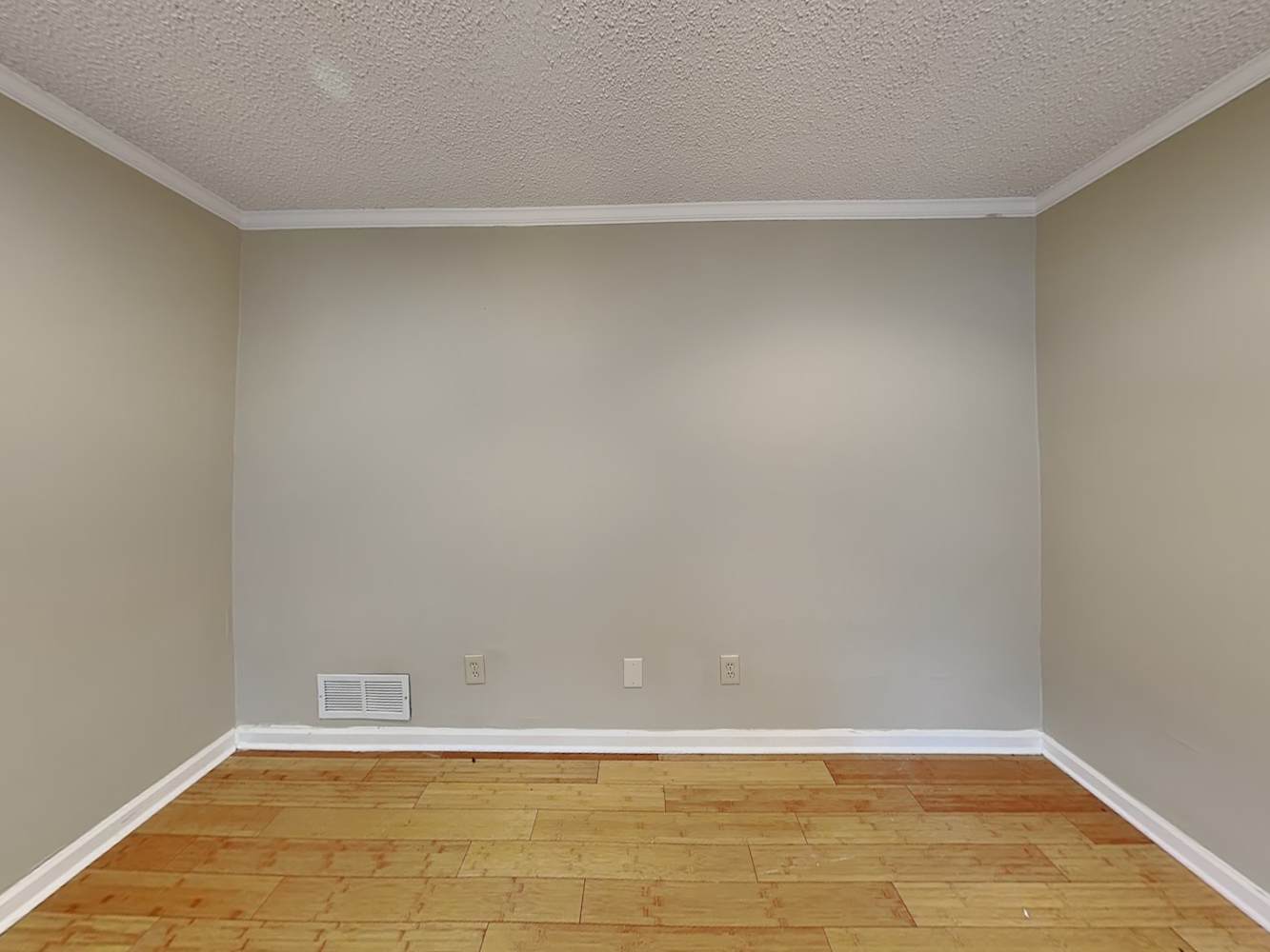 6297 Queens Ct, Riverdale photo 9