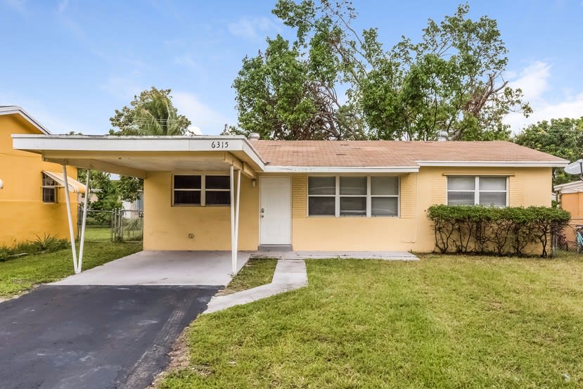 6315 SW 24th St, Miramar photo 1