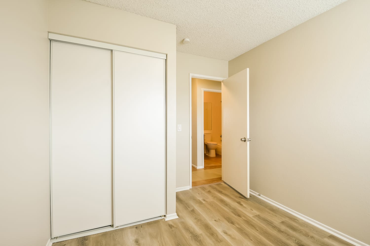 6340 W Grandview Rd, Glendale photo 11