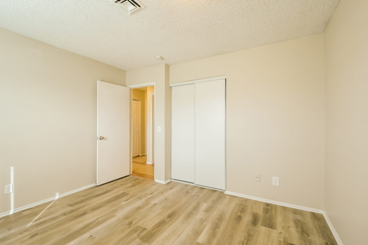 6340 W Grandview Rd, Glendale photo 8