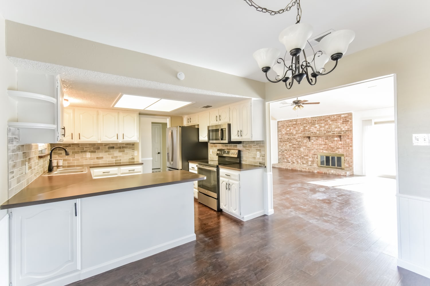 637 Barkridge, Burleson photo 6