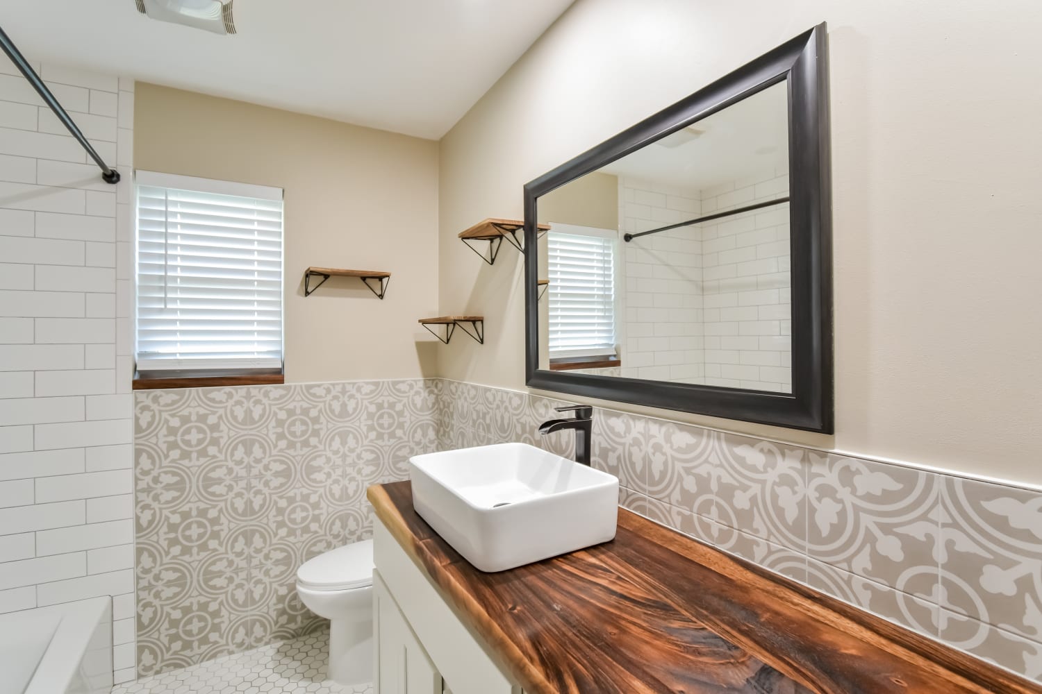 637 Barkridge, Burleson photo 12